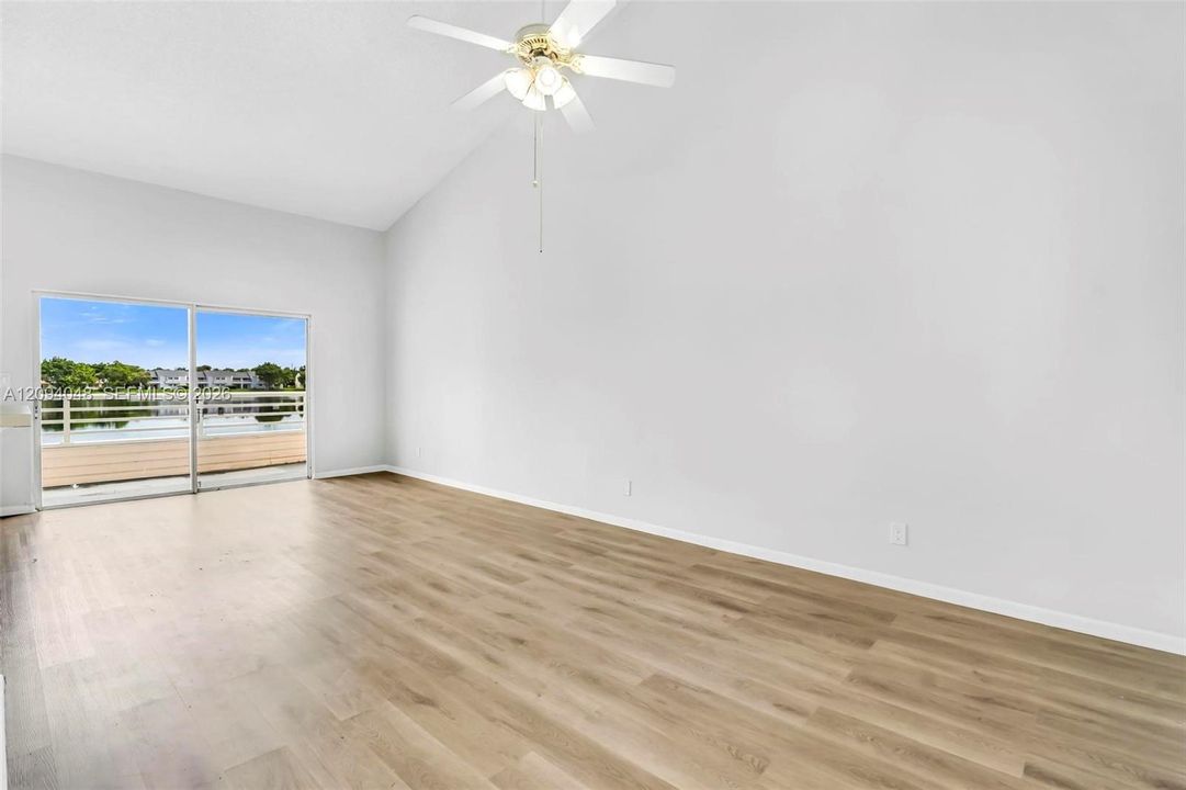 For Rent: $2,200 (2 beds, 2 baths, 1096 Square Feet)