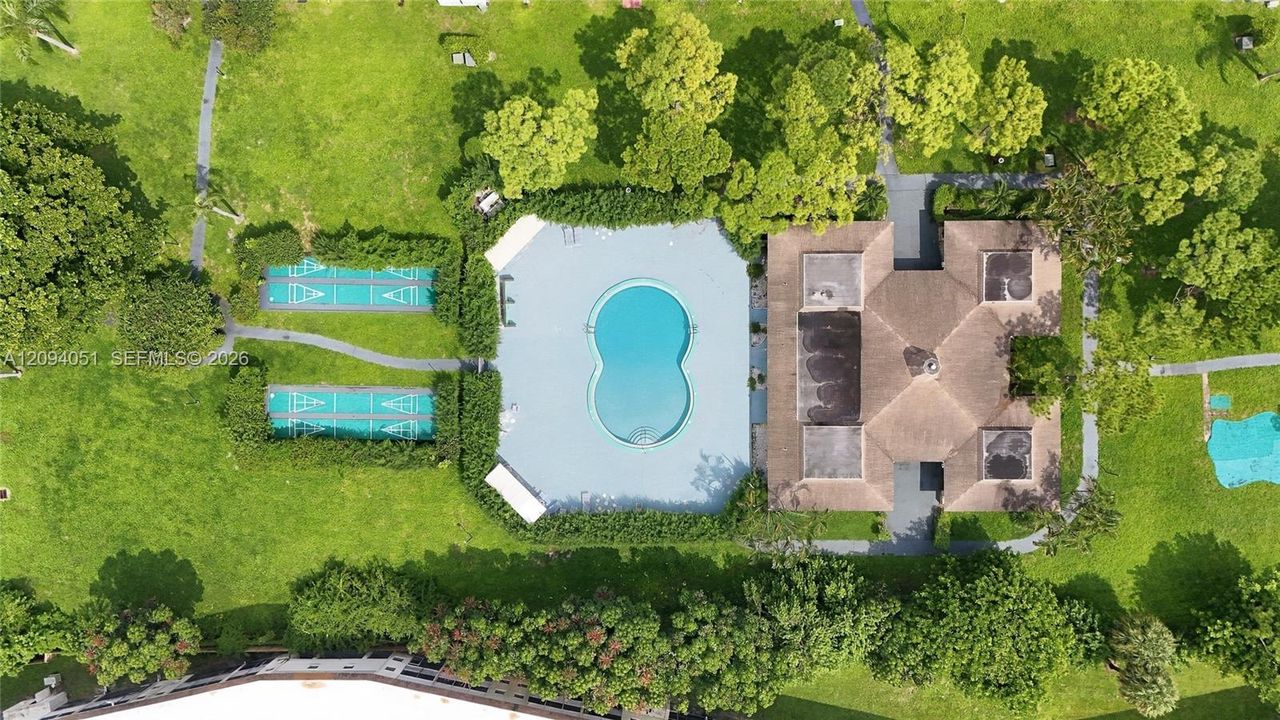 На продажу: $125,000 (1 спален, 1 ванн, 630 Квадратных фут)