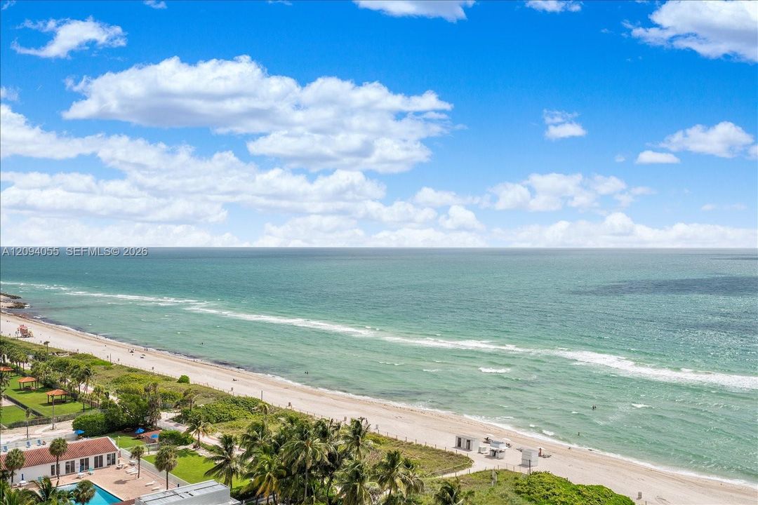 En Venta: $5,995,000 (2 camas, 2 baños, 1942 Pies cuadrados)