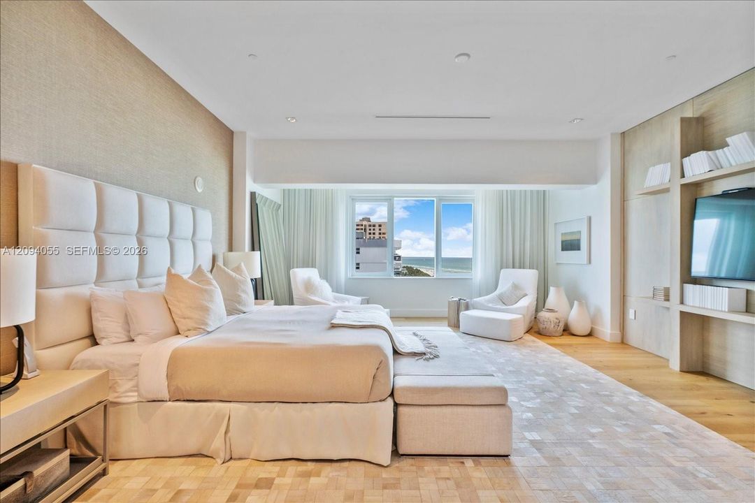 En Venta: $5,995,000 (2 camas, 2 baños, 1942 Pies cuadrados)