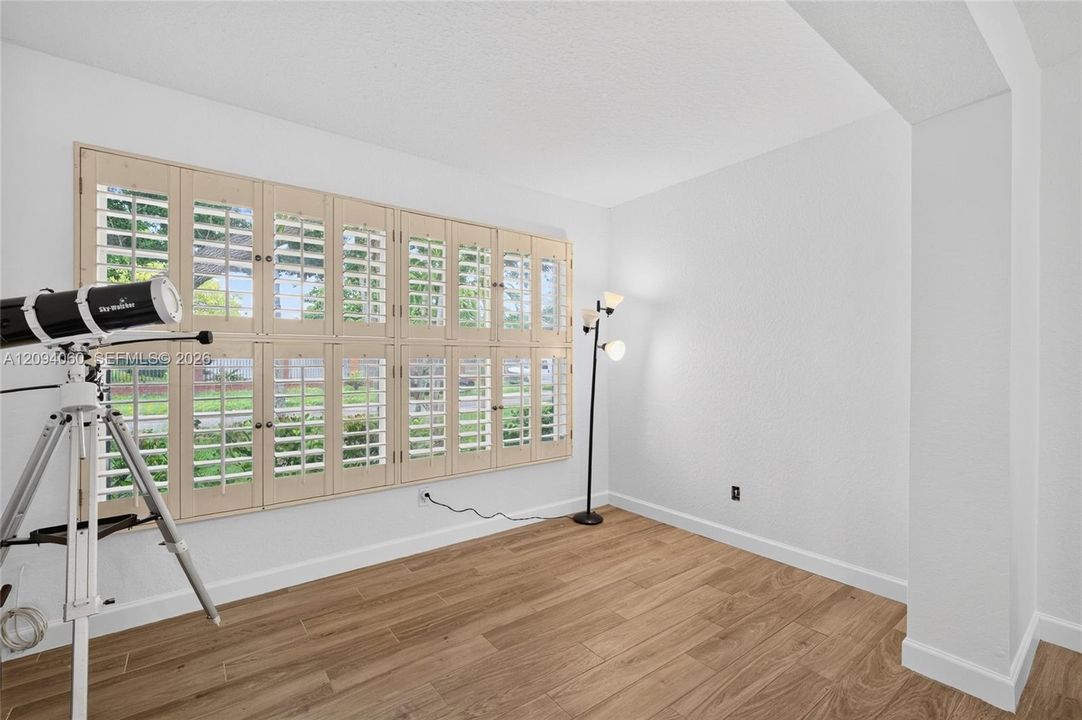 En Venta: $745,000 (3 camas, 2 baños, 2036 Pies cuadrados)