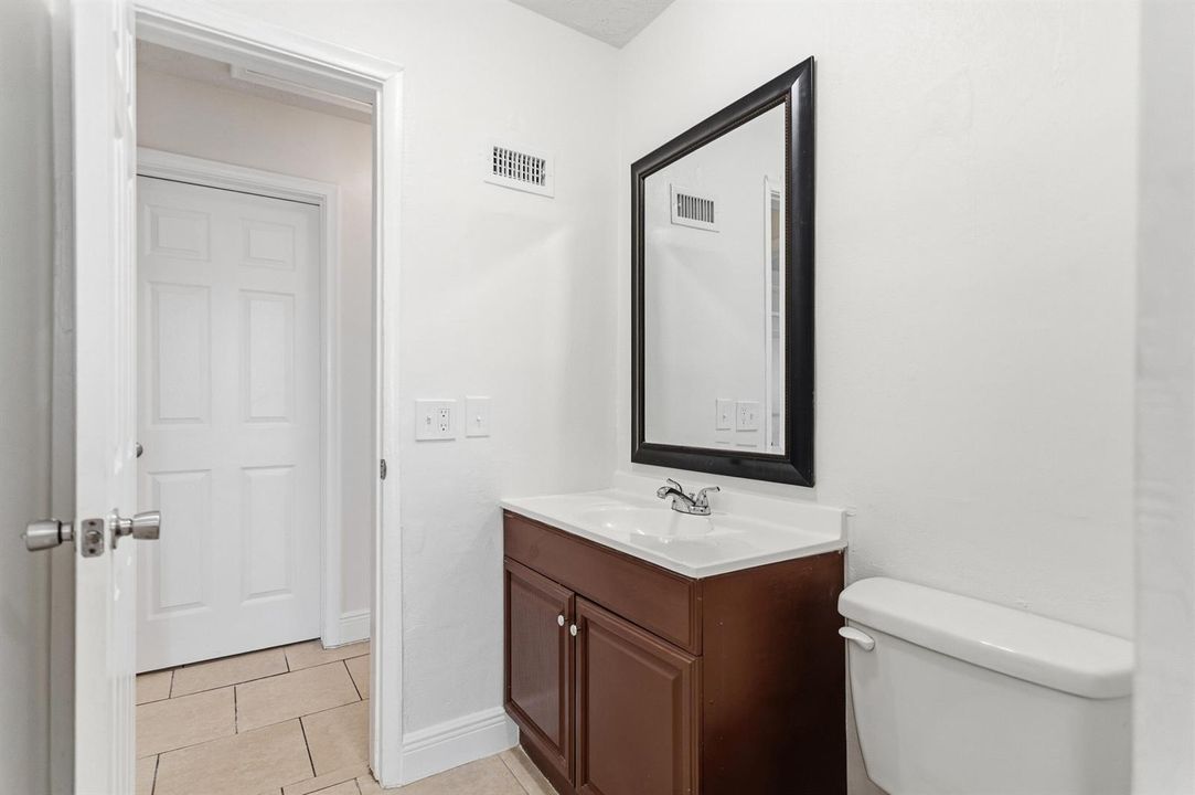 585A2872
