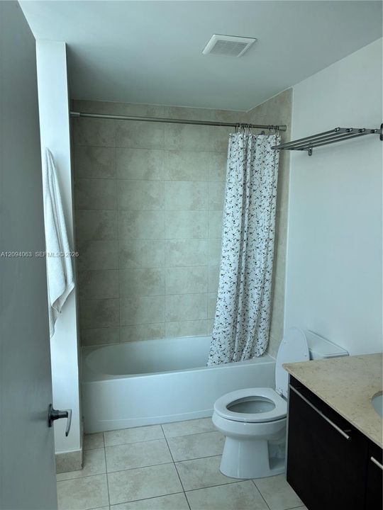 For Rent: $4,300 (2 beds, 2 baths, 1180 Square Feet)
