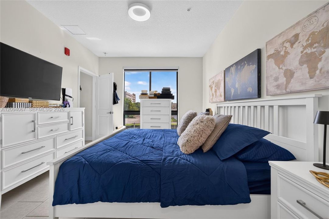 En Venta: $539,000 (2 camas, 2 baños, 1124 Pies cuadrados)