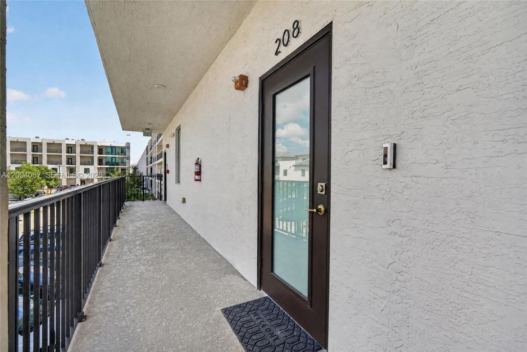 En Venta: $539,000 (2 camas, 2 baños, 1124 Pies cuadrados)