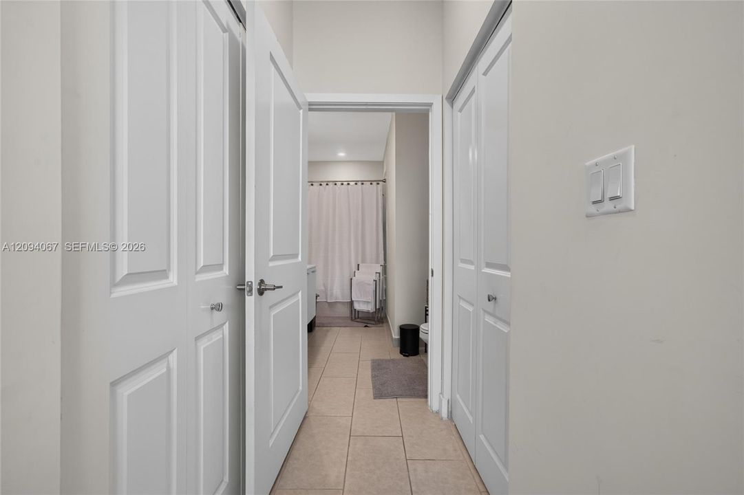 En Venta: $539,000 (2 camas, 2 baños, 1124 Pies cuadrados)