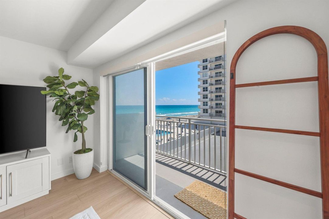 4505 S Ocean Blvd - 20.jpg-SMALL