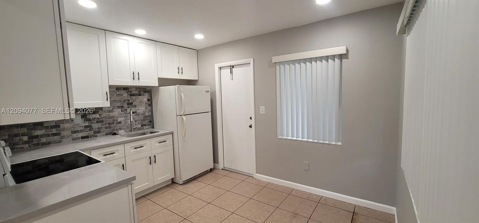 В аренду: $2,295 (2 спален, 1 ванн, 0 Квадратных фут)