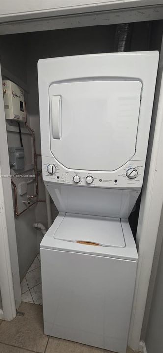 В аренду: $2,295 (2 спален, 1 ванн, 0 Квадратных фут)
