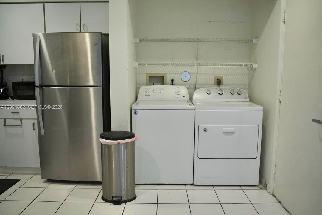En Venta: $470,000 (3 camas, 2 baños, 1845 Pies cuadrados)