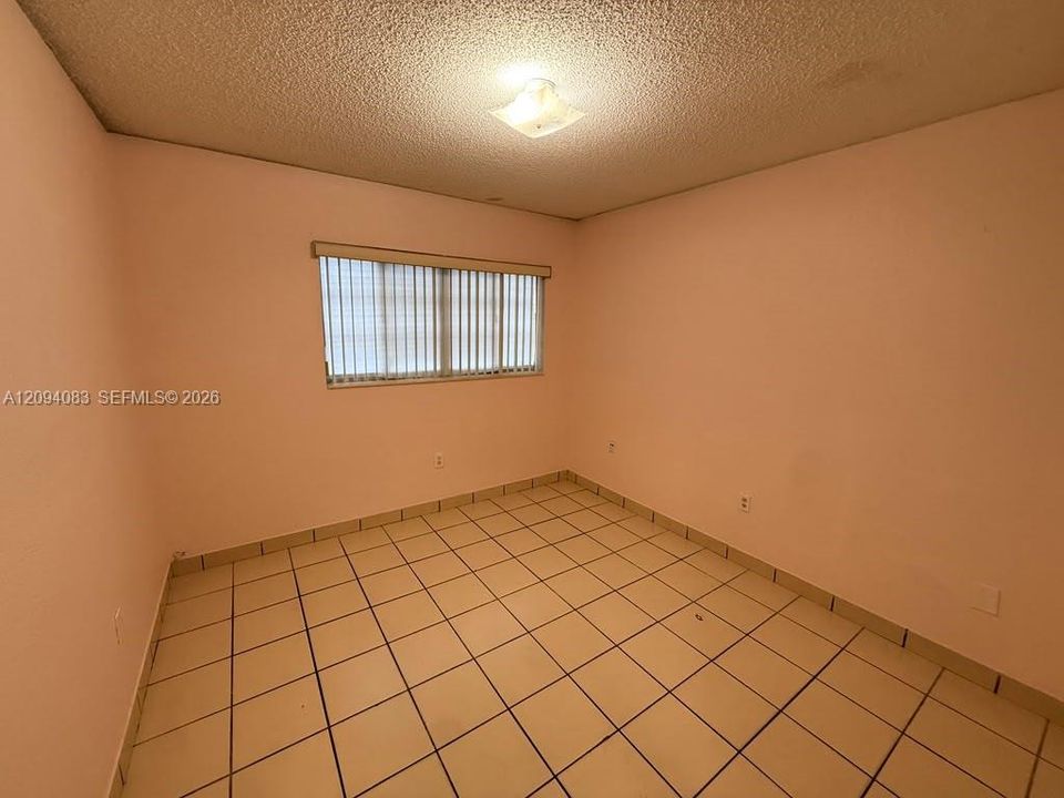 For Rent: $2,000 (2 beds, 1 baths, 785 Square Feet)