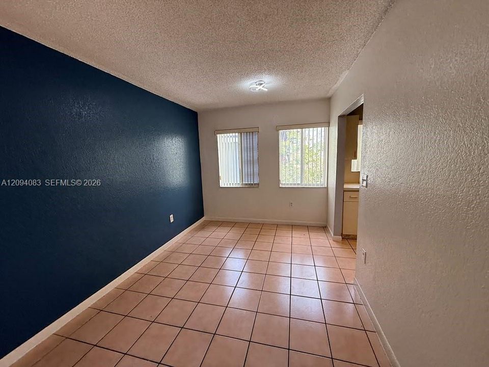 For Rent: $2,000 (2 beds, 1 baths, 785 Square Feet)