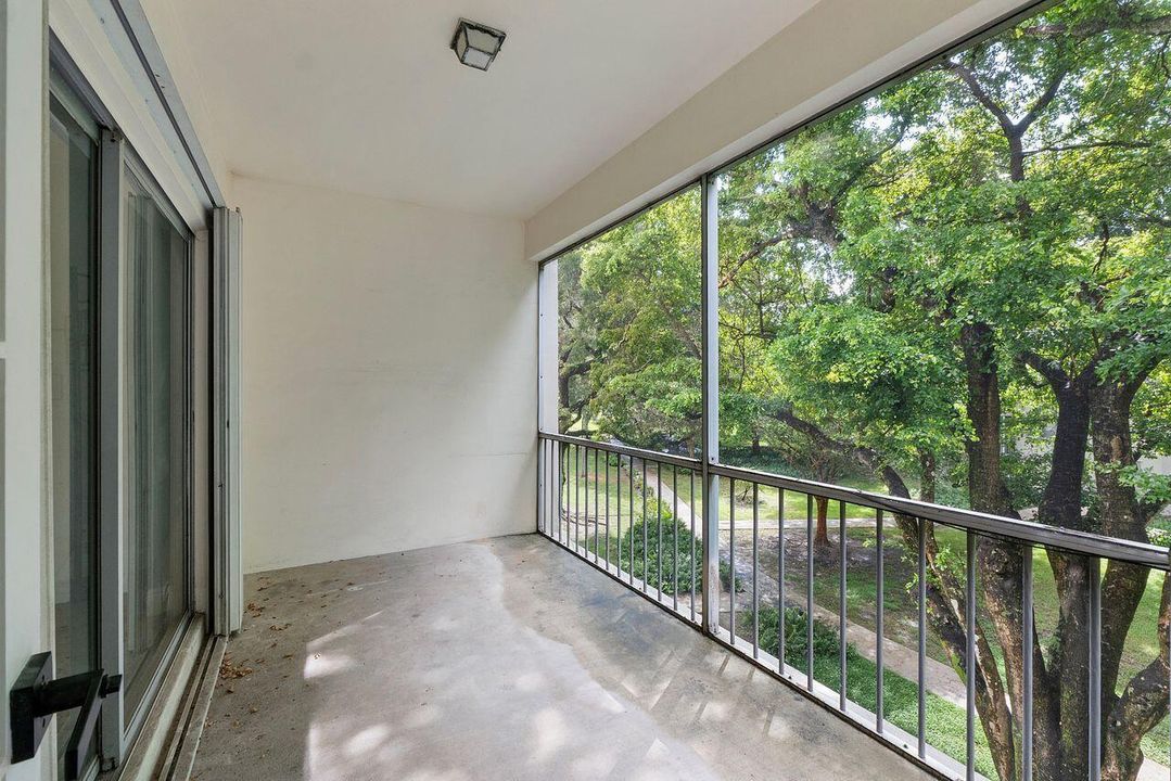 6731_Cypress_Rd_u205_035