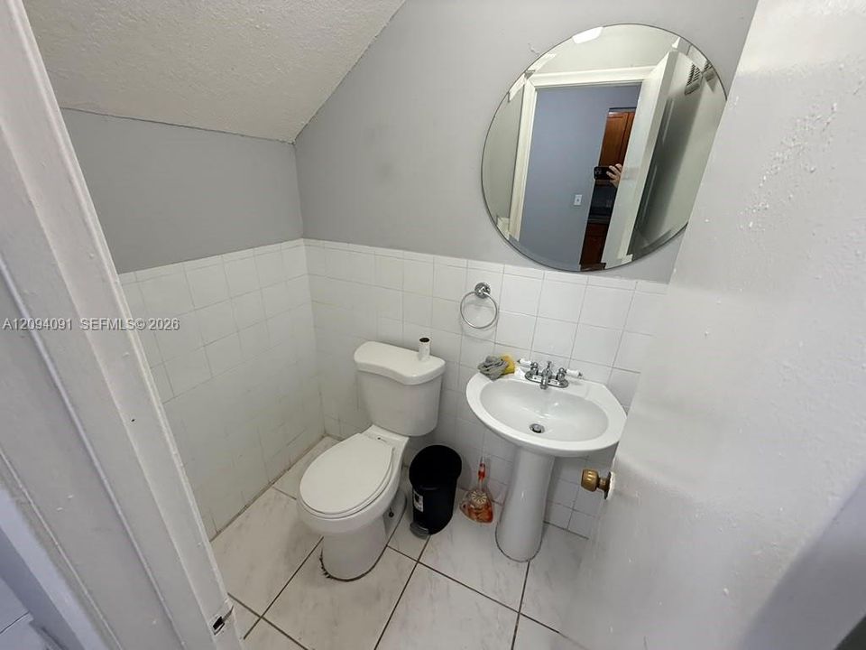 В аренду: $2,700 (3 спален, 2 ванн, 1102 Квадратных фут)