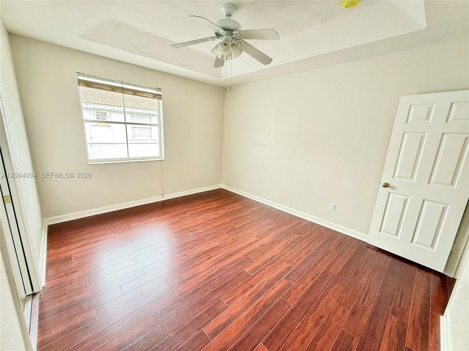 For Rent: $3,100 (3 beds, 2 baths, 1450 Square Feet)