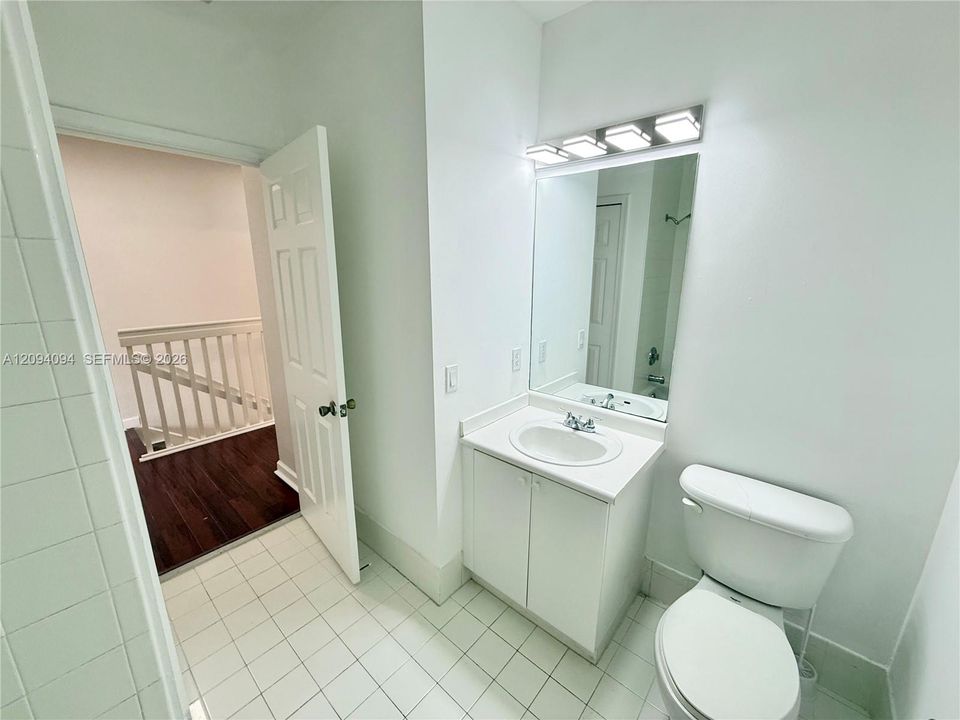 For Rent: $3,100 (3 beds, 2 baths, 1450 Square Feet)