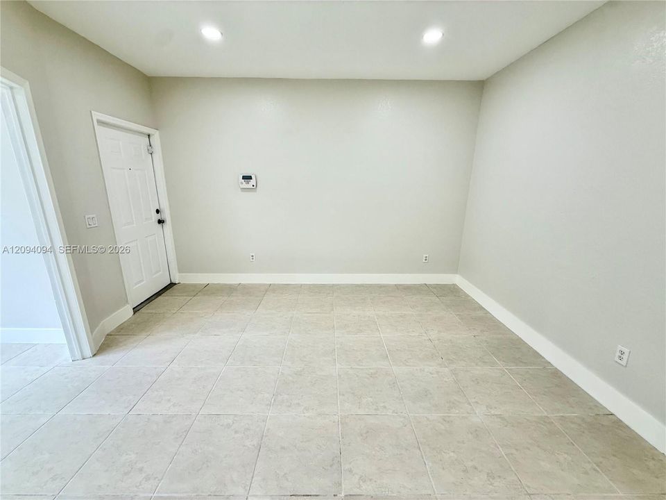 For Rent: $3,100 (3 beds, 2 baths, 1450 Square Feet)