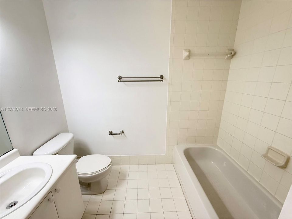 For Rent: $3,100 (3 beds, 2 baths, 1450 Square Feet)