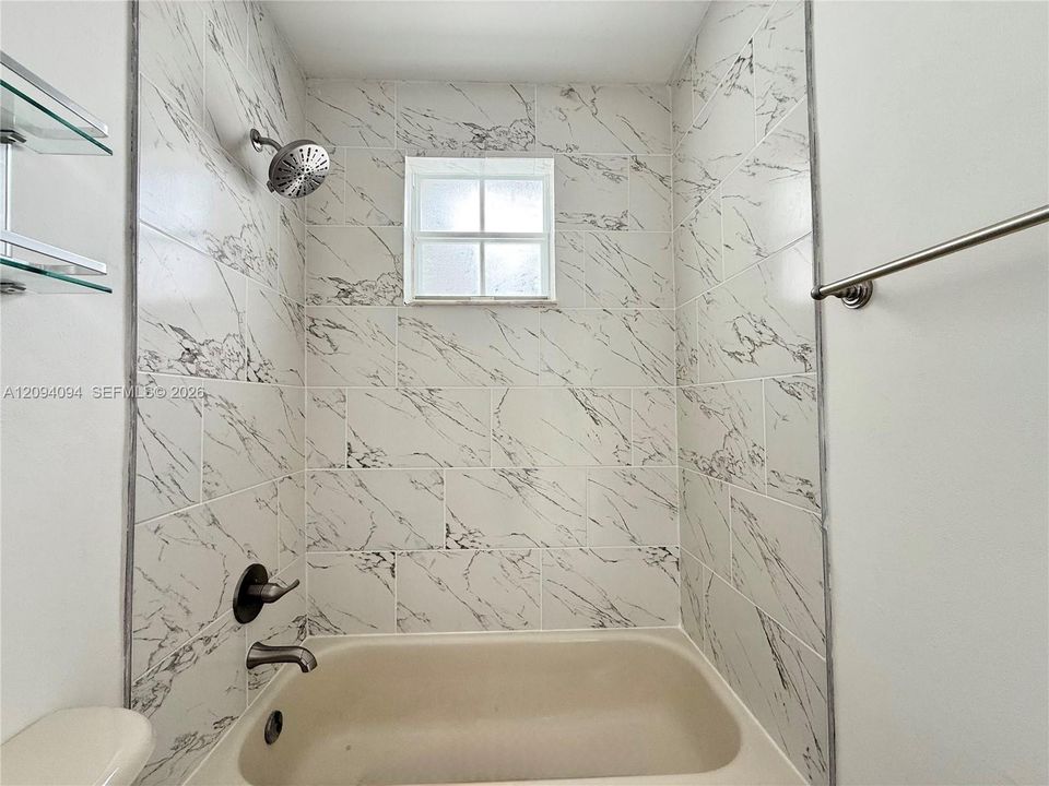 For Rent: $3,100 (3 beds, 2 baths, 1450 Square Feet)