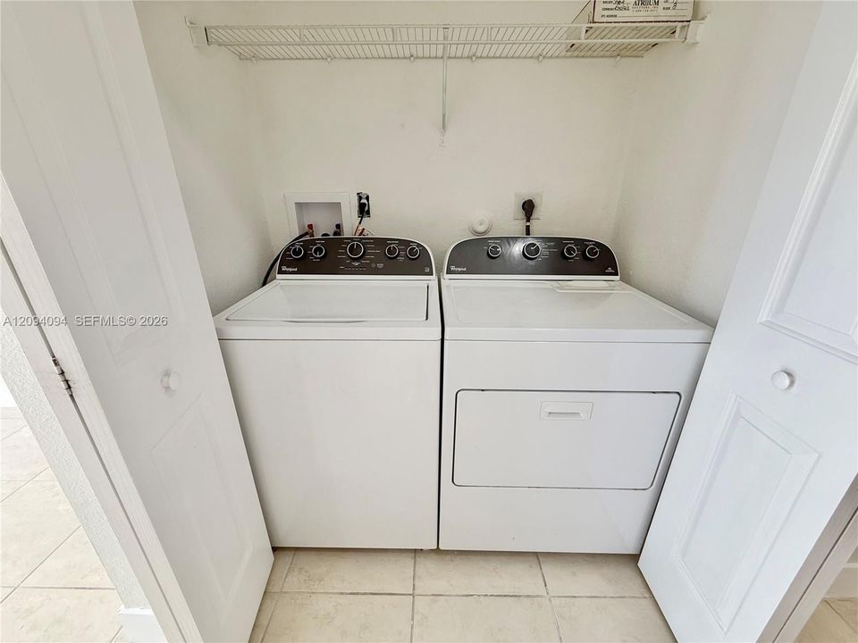 For Rent: $3,100 (3 beds, 2 baths, 1450 Square Feet)