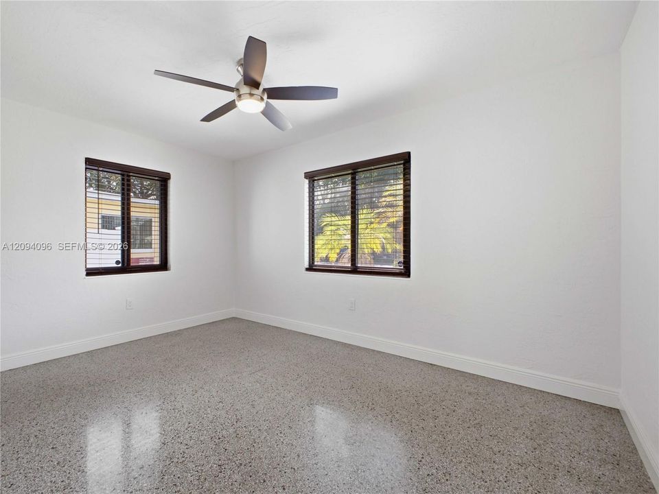 En Venta: $490,000 (3 camas, 1 baños, 0 Pies cuadrados)