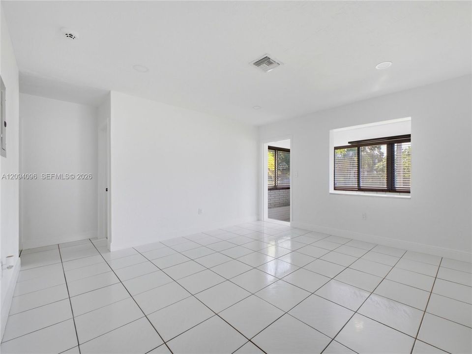 En Venta: $490,000 (3 camas, 1 baños, 0 Pies cuadrados)