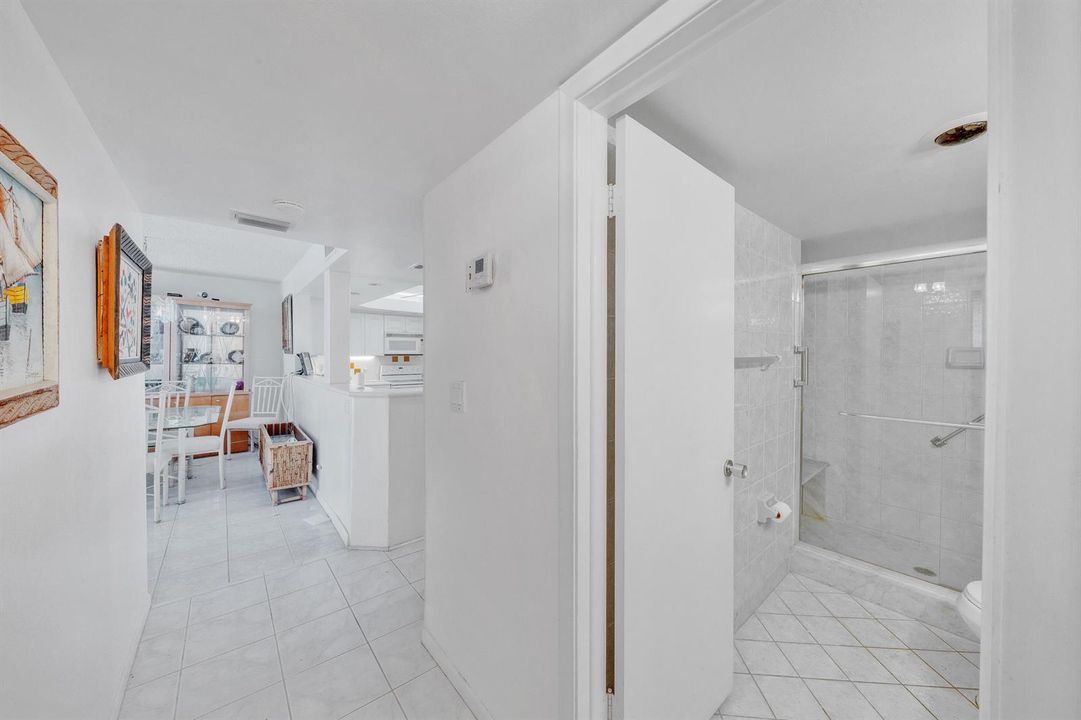 15 Foyer (3)