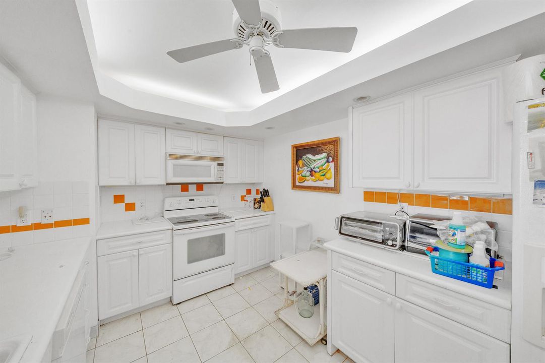 5 Kitchen (3)