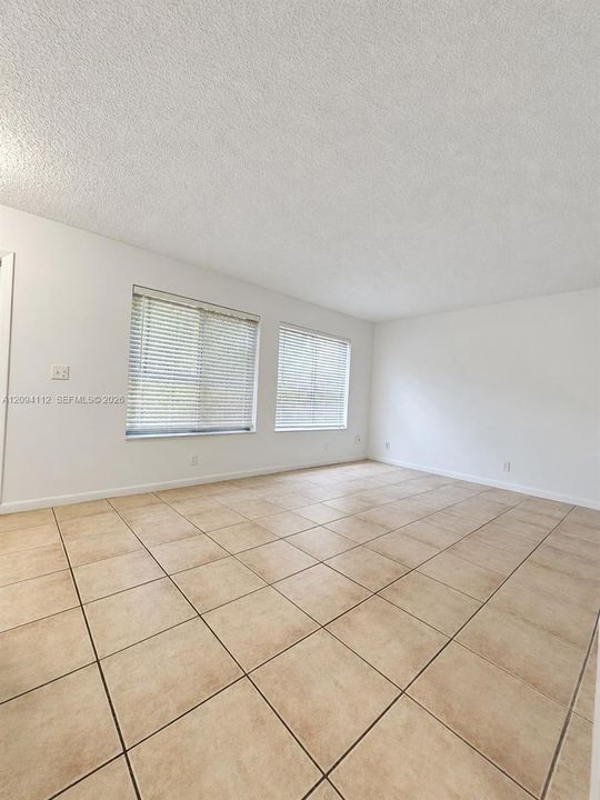 En Renta: $2,450 (3 camas, 1 baños, 1176 Pies cuadrados)