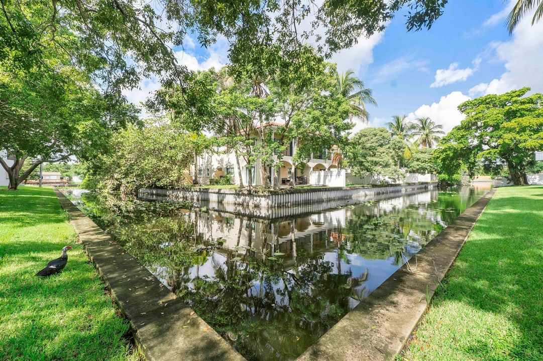 113 Royal Park Dr 1H_020
