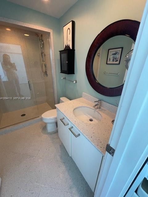 For Rent: $14,500 (3 beds, 3 baths, 1820 Square Feet)