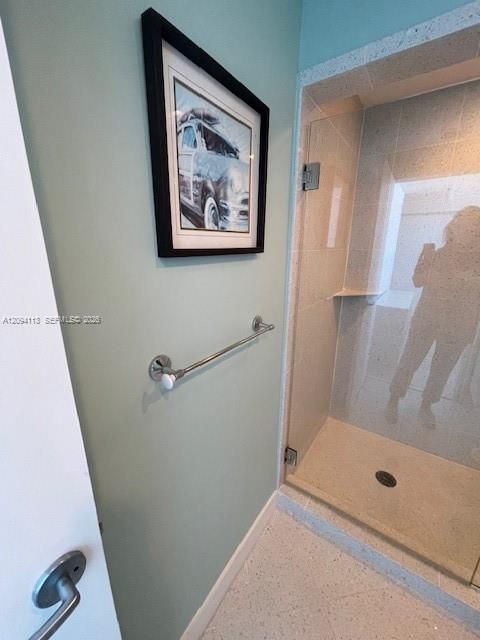 For Rent: $14,500 (3 beds, 3 baths, 1820 Square Feet)
