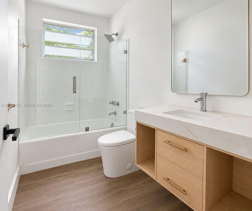 For Sale: $1,199,000 (4 beds, 3 baths, 1580 Square Feet)
