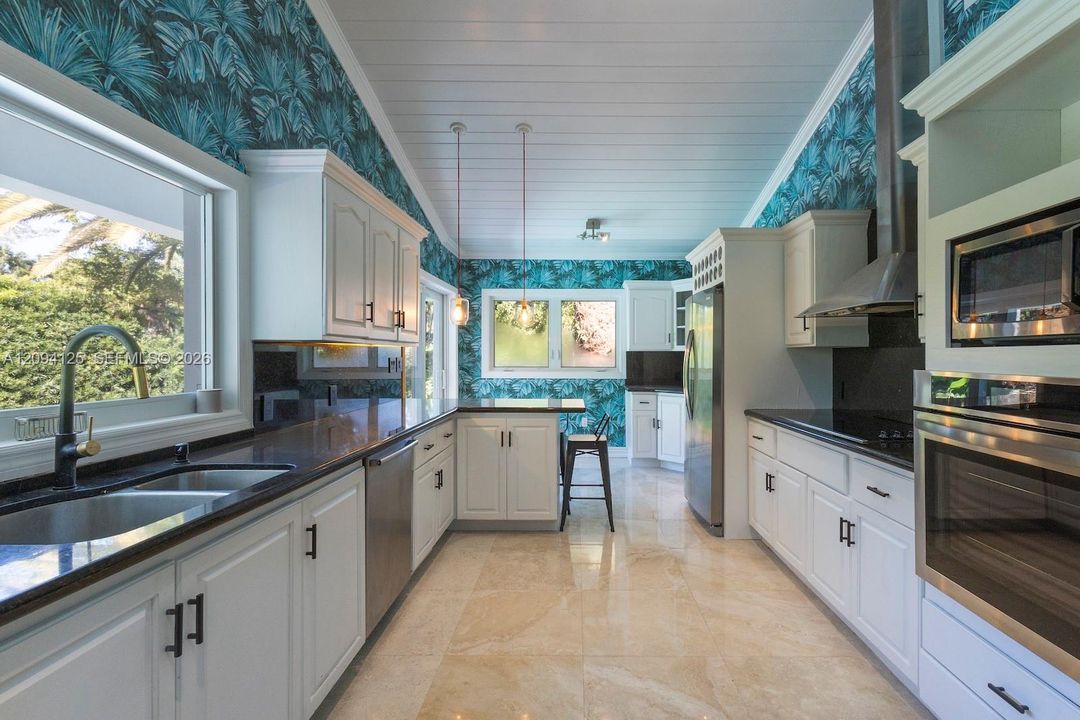 For Rent: $14,500 (3 beds, 3 baths, 3093 Square Feet)