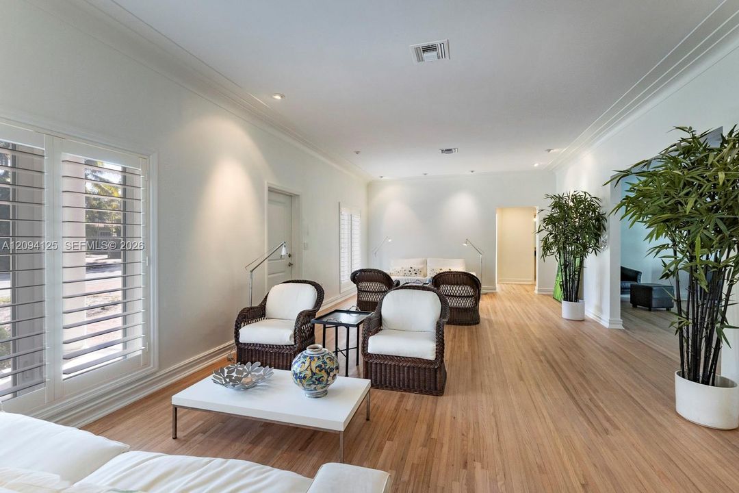 For Rent: $14,500 (3 beds, 3 baths, 3093 Square Feet)