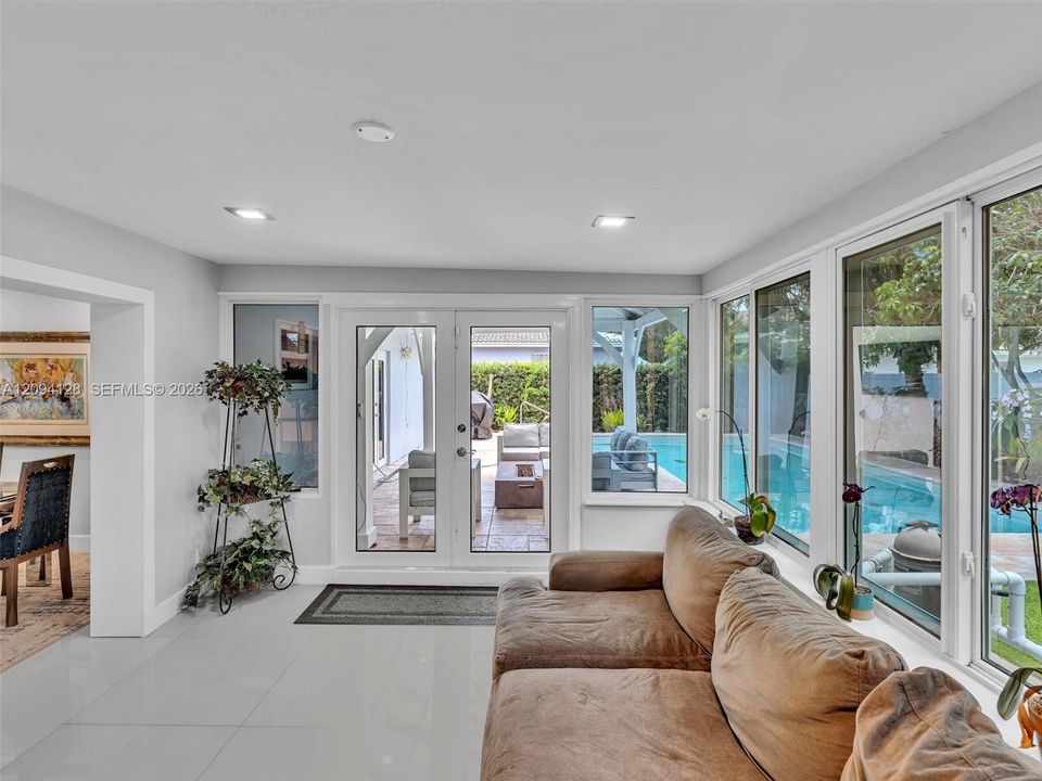 待售: $1,248,000 (4 贝兹, 3 浴室, 2273 平方英尺)