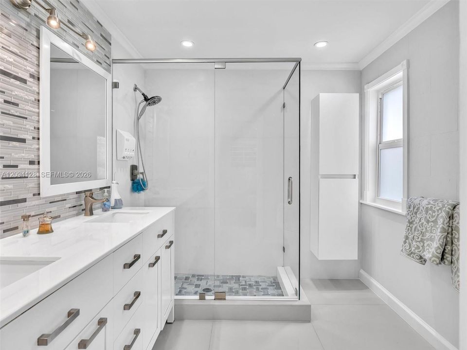 Master Bedroom Bath