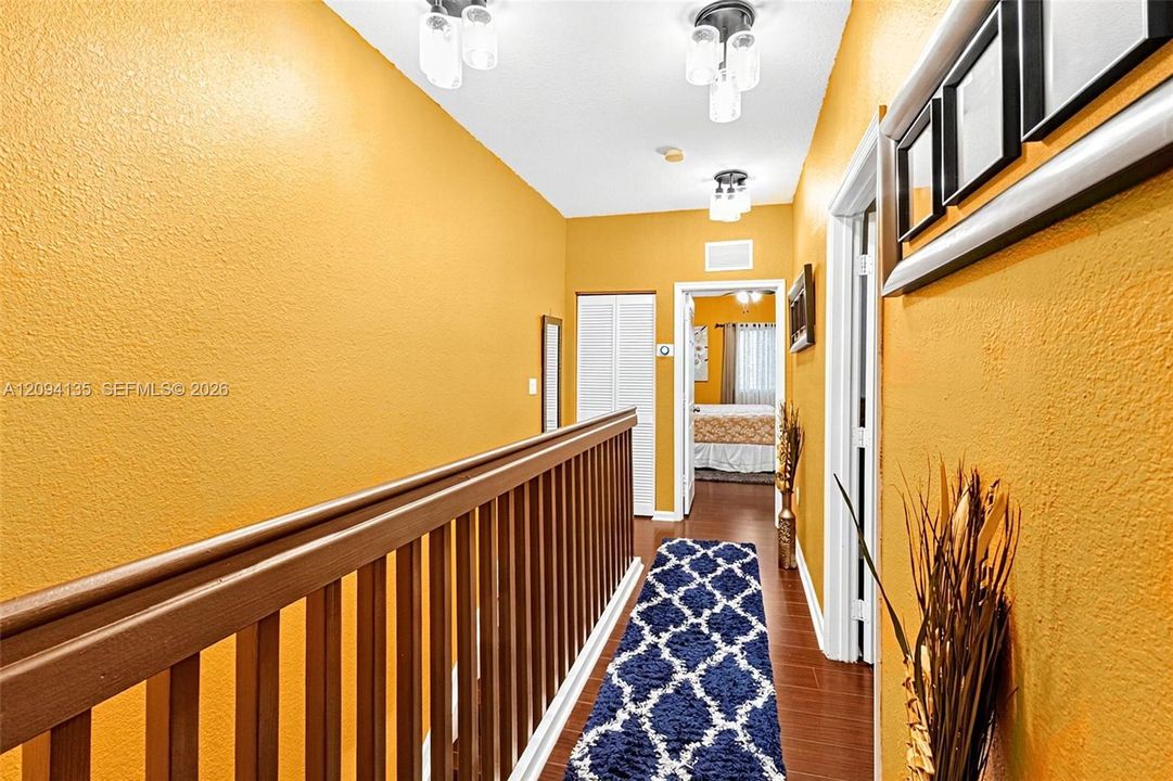 For Sale: $399,900 (3 beds, 2 baths, 1356 Square Feet)