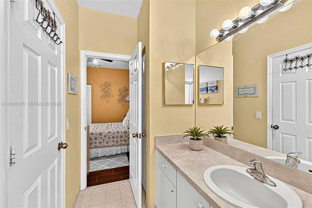 2nd Bathroom