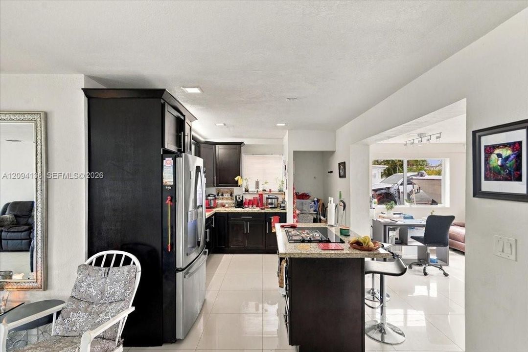 For Sale: $580,000 (3 beds, 2 baths, 1600 Square Feet)