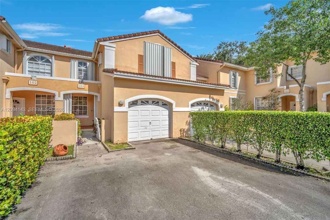 For Sale: $499,900 (3 beds, 2 baths, 1525 Square Feet)