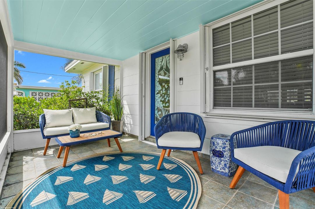 307 Granada St 046