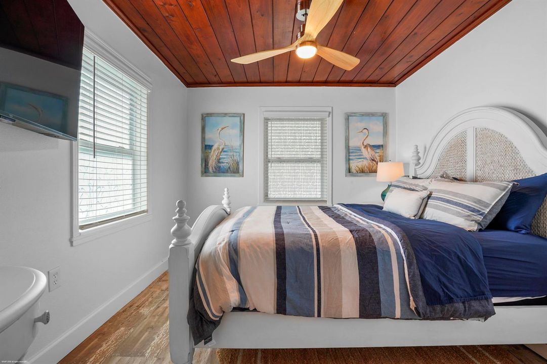 307 Granada St 039