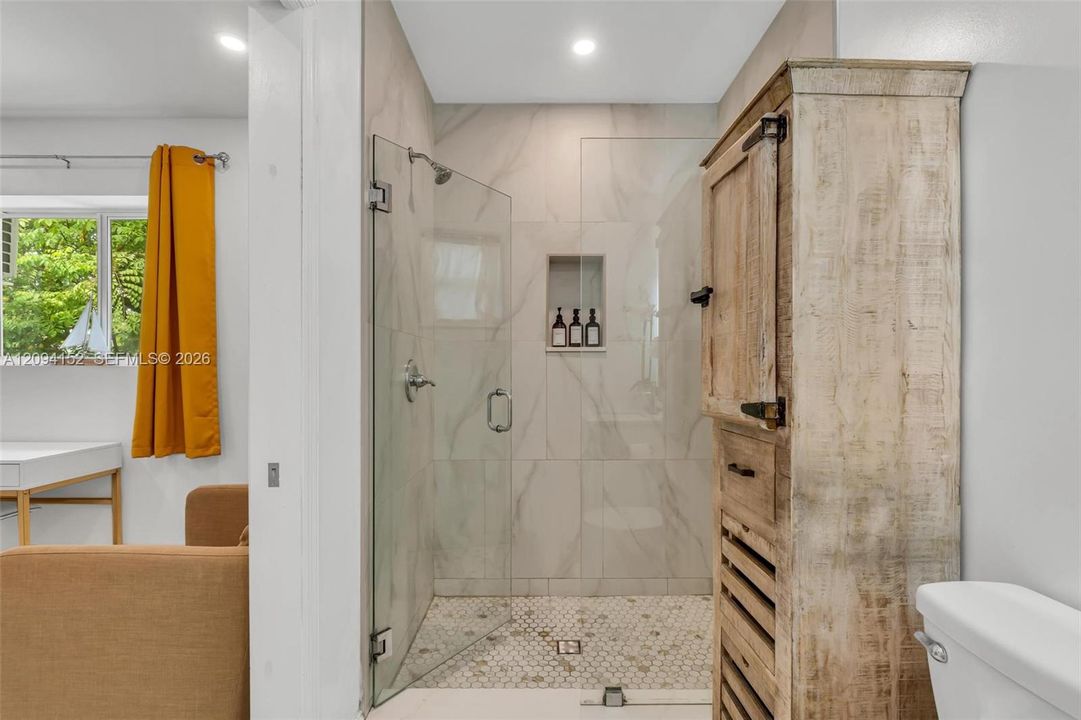 En Venta: $1,100,000 (0 camas, 0 baños, 1830 Pies cuadrados)