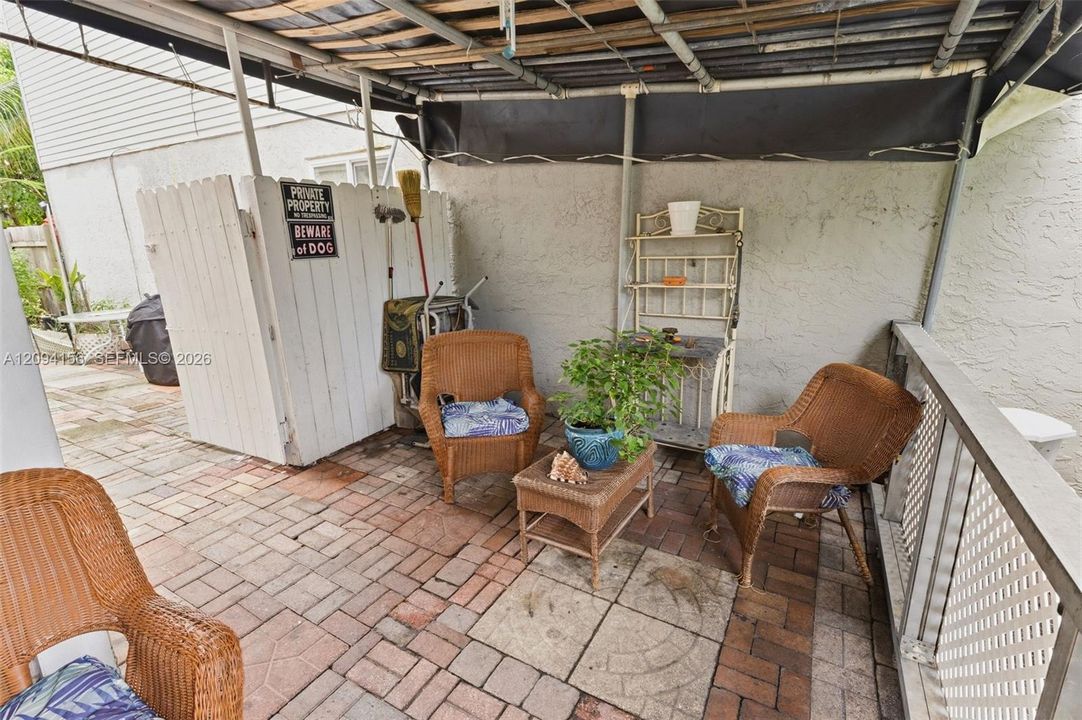 En Venta: $380,000 (3 camas, 2 baños, 1348 Pies cuadrados)