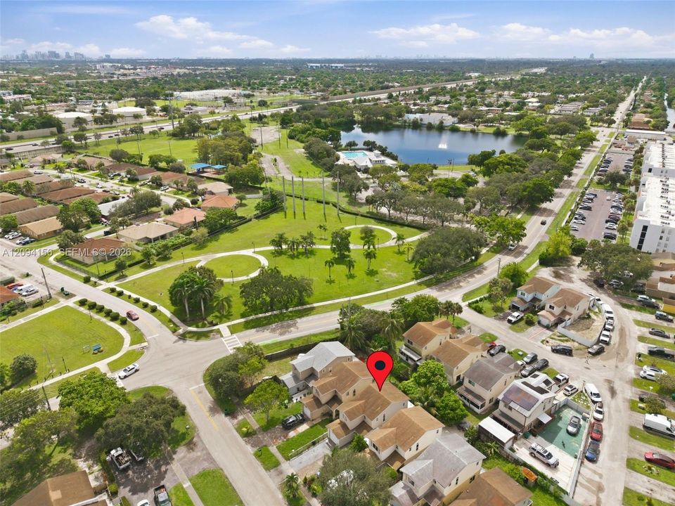 En Venta: $380,000 (3 camas, 2 baños, 1348 Pies cuadrados)