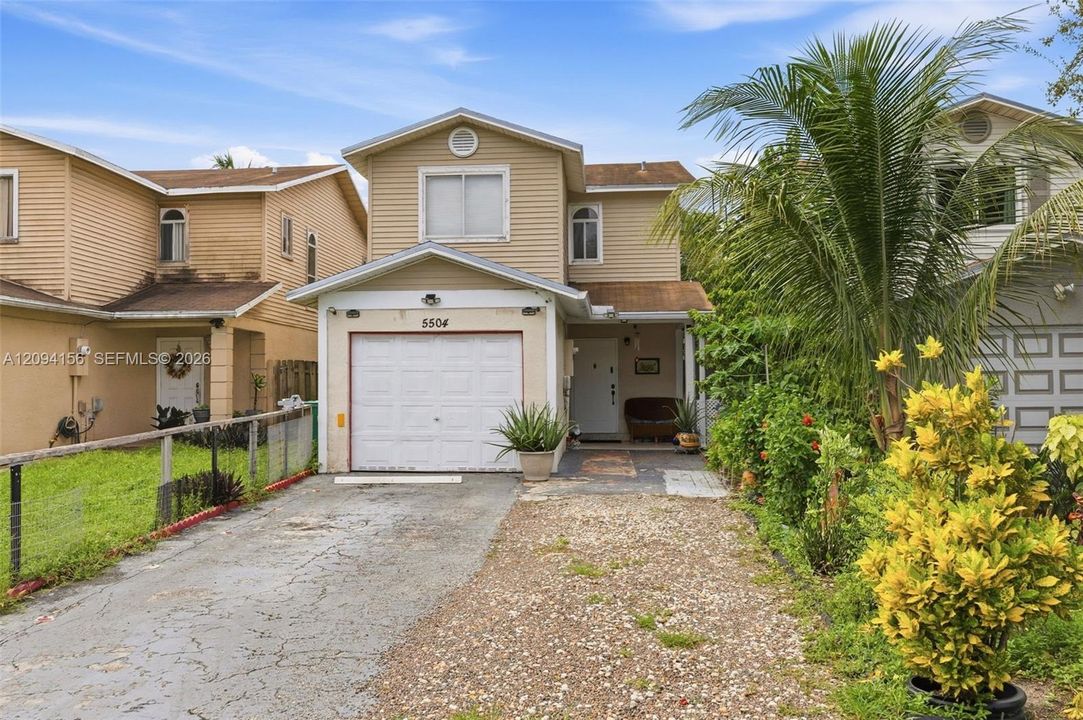 En Venta: $380,000 (3 camas, 2 baños, 1348 Pies cuadrados)