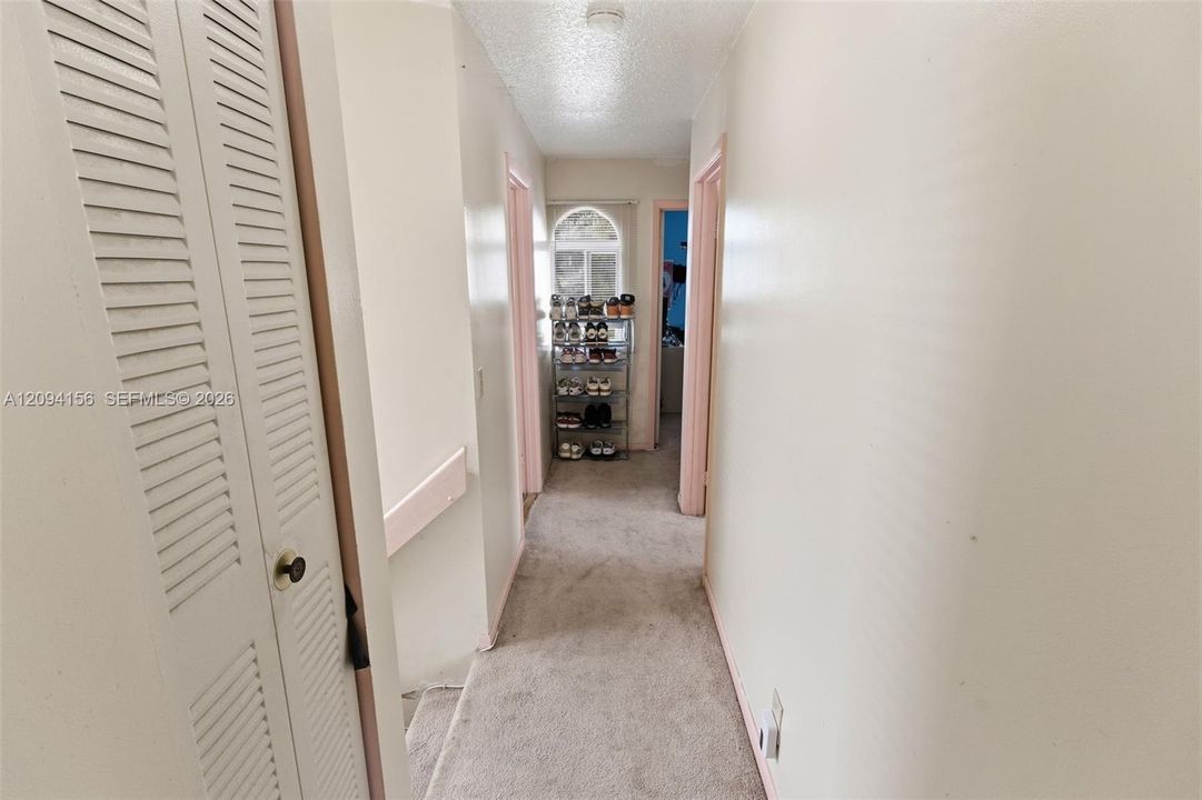 En Venta: $380,000 (3 camas, 2 baños, 1348 Pies cuadrados)