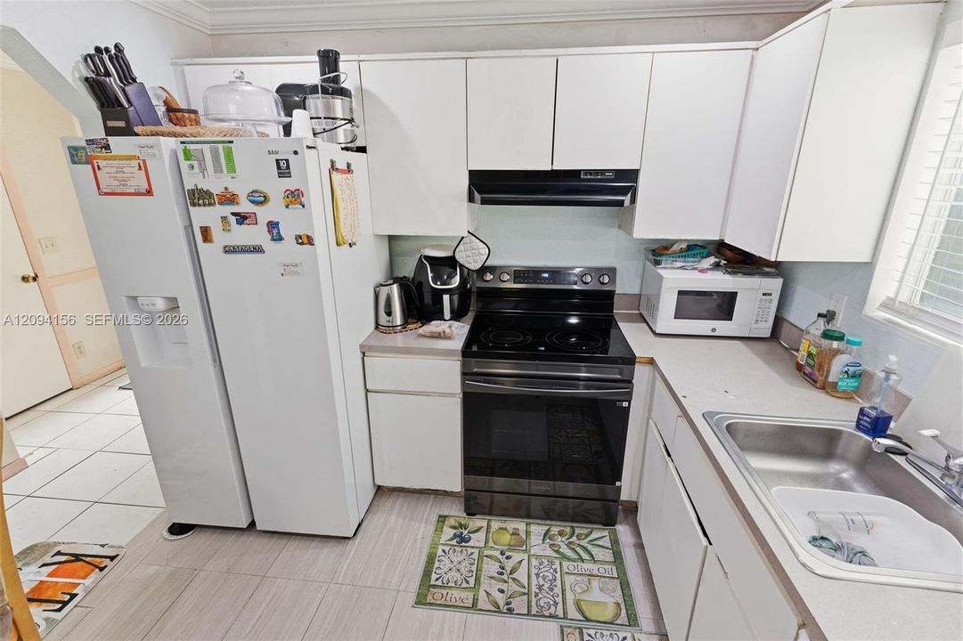 En Venta: $380,000 (3 camas, 2 baños, 1348 Pies cuadrados)