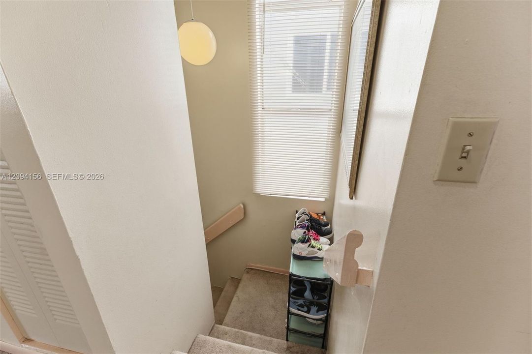En Venta: $380,000 (3 camas, 2 baños, 1348 Pies cuadrados)